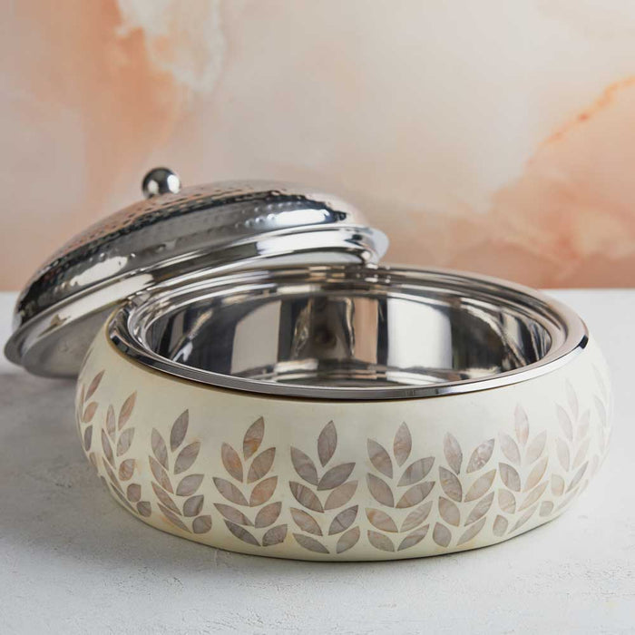 Ivory White Mother of Pearl Inspired Casserole – 3.5L | Handcrafted Insulated Elegance